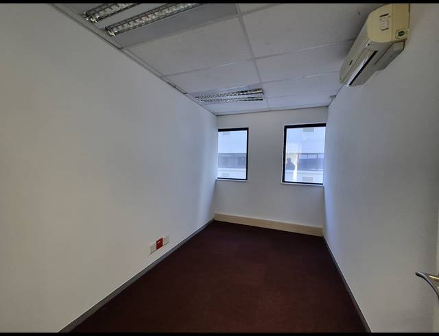 692M² OFFICE TO LET IN SANDTON CENTRAL